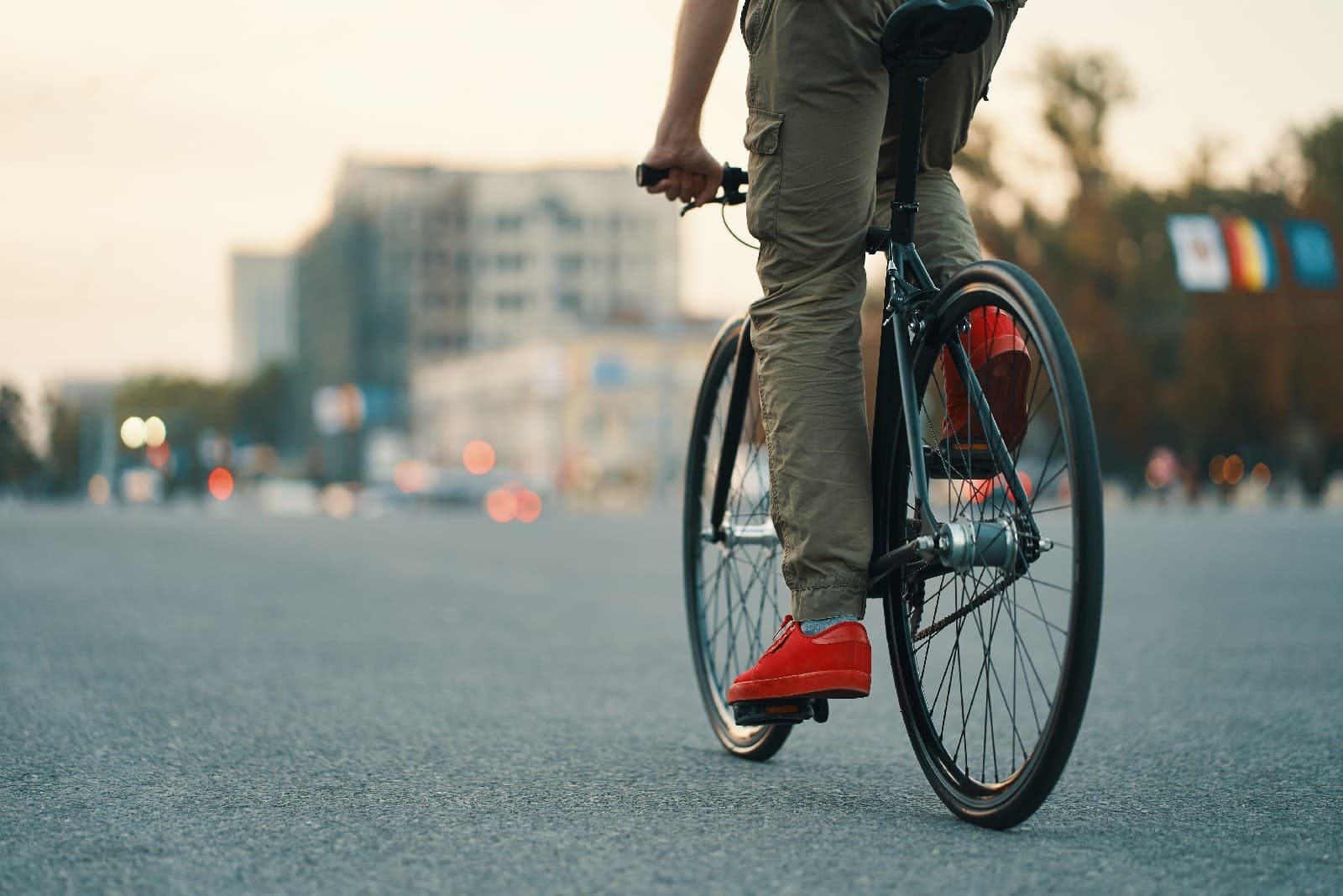 21 maja Dniem Dojazdu Rowerem Do Pracy: Polacy kochają jazdę na rowerze