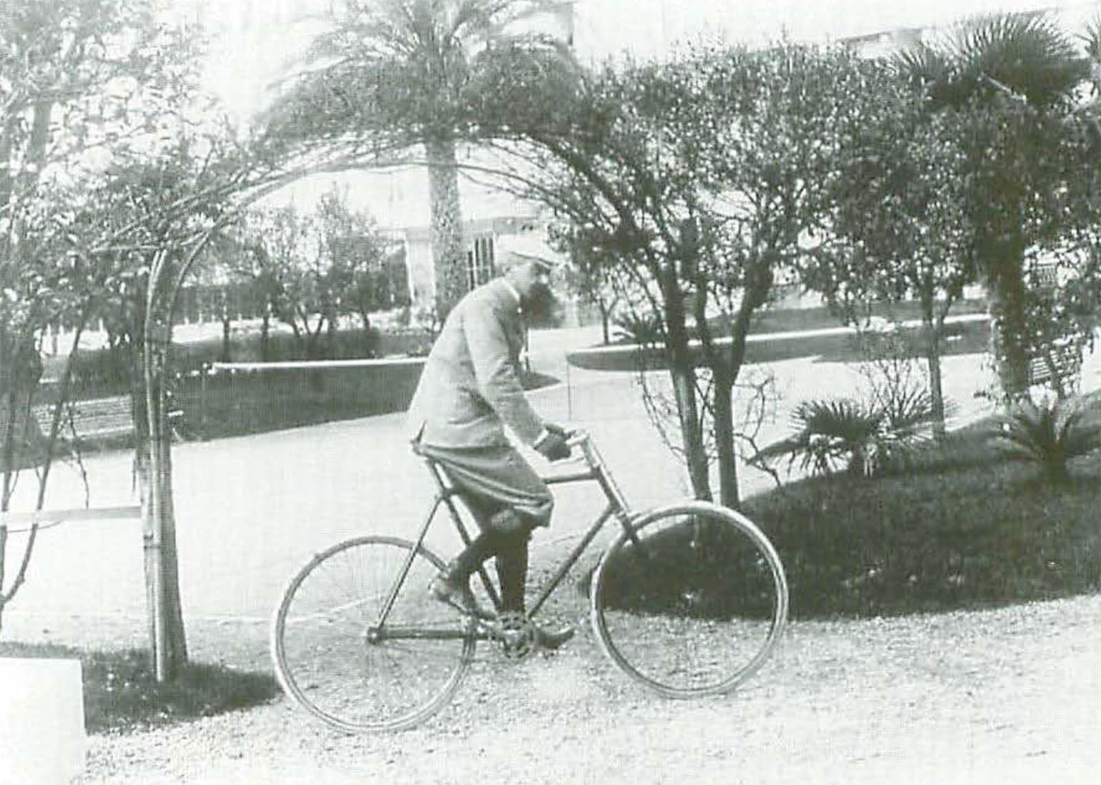 Ojciec ruchu olimpijskiego był zakochany w jeździe na rowerze. Mało kto o tym wie