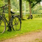 Zabezpieczanie i ubezpieczanie roweru – praktyczne porady, jak skutecznie chronić swój jednoślad