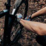 Poradnik użytkownika: Jak bezproblemowo założyć rączki, licznik i rogi do roweru