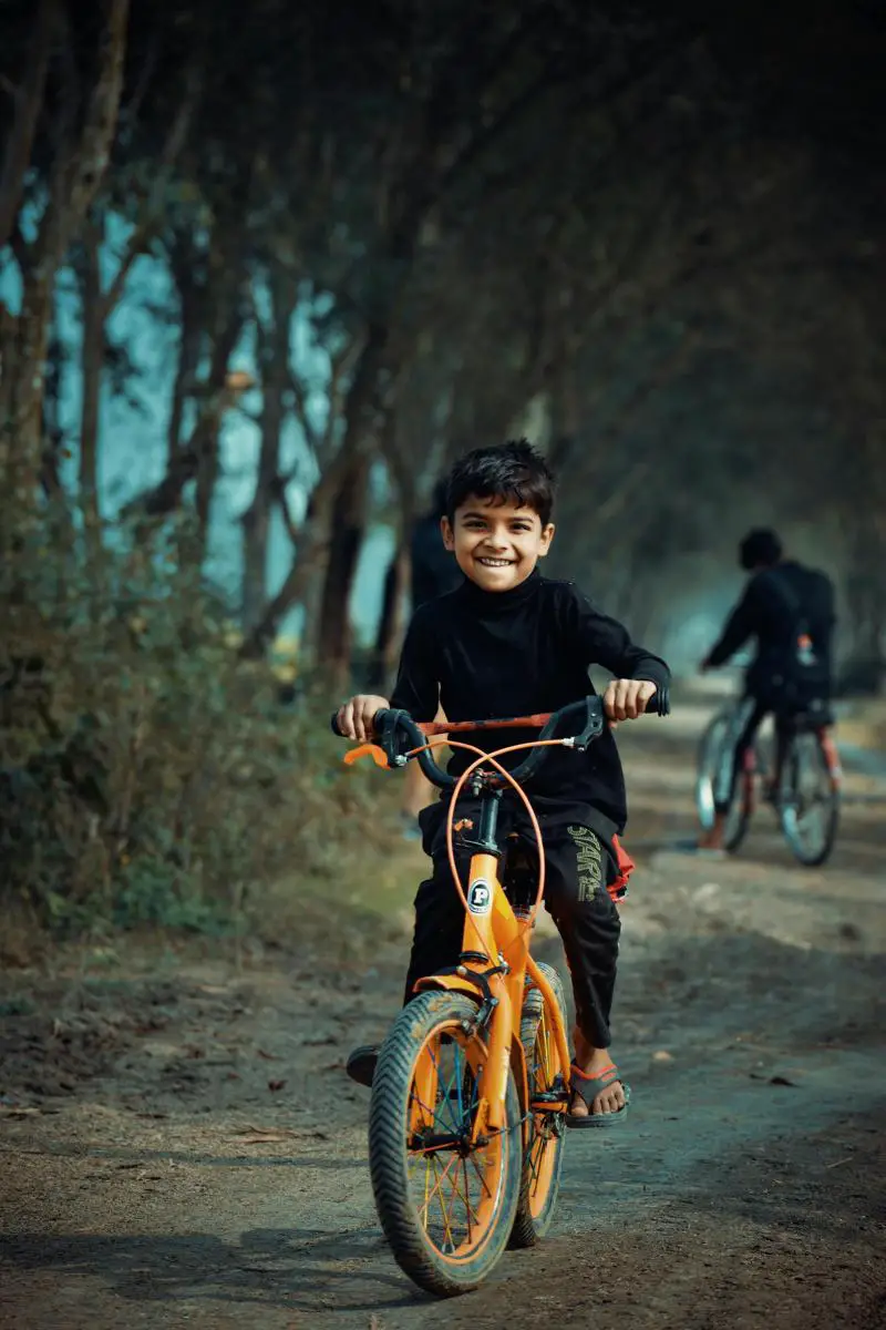 Jak dobrać odpowiedni calaż roweru dla dziecka? Przegląd rowerów 14, 16 i 18 cali